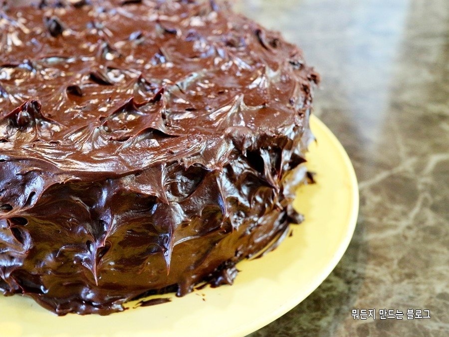 Laws of the Kitchen: Bruce Bogtrotter's Chocolate Cake from Matilda