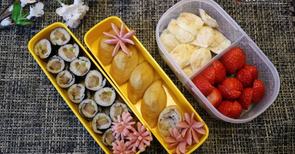 어린이집 소풍 도시락 싸기/ 떡갈비꼬마김밥,꼬마유부초밥&소세지로 모양내기
