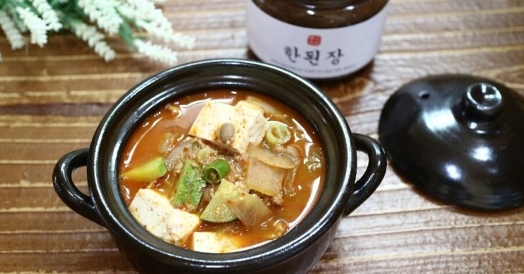 된장찌개 맛있게 끓이는 법 - 돼지고기 넣어 구수하게 [한된장]