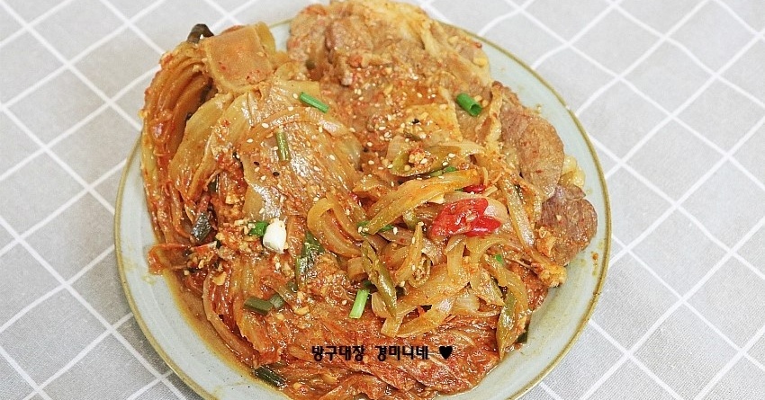 백종원 돼지목살 김치찜 : 묵은지를 넣어 더욱 시원하고 맛있어요~ 