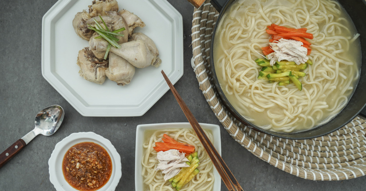 몸보신으로 닭한마리 칼국수 어떠세요?!