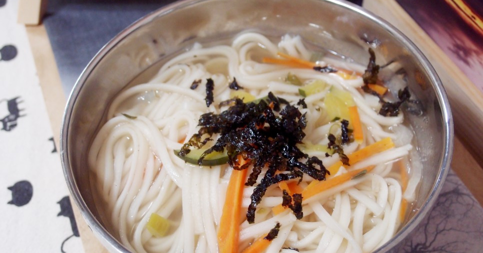 #멸치다시마육수 #멸치칼국수만들기 #멸치다시마육수로 끓여낸 시원한 멸치칼국수!!