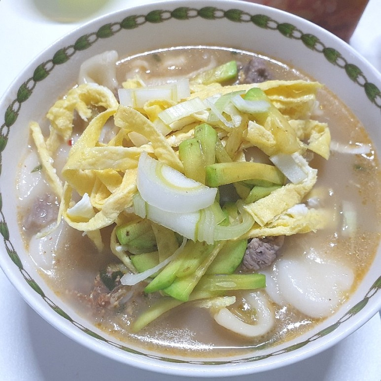Rice Cake Soup stock photo. Image of spoon, food, korean - 13915650