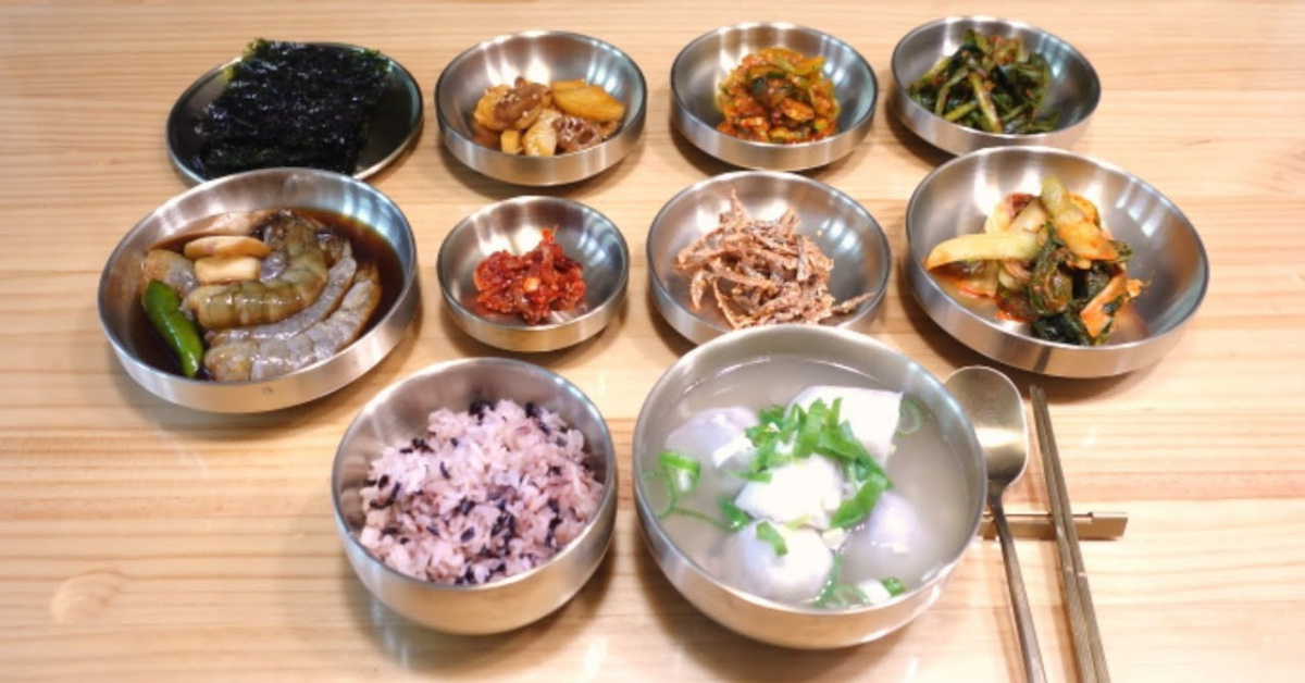 추석 전후로만 잠시 맛보는 토란으로 맛있는 양지토란국