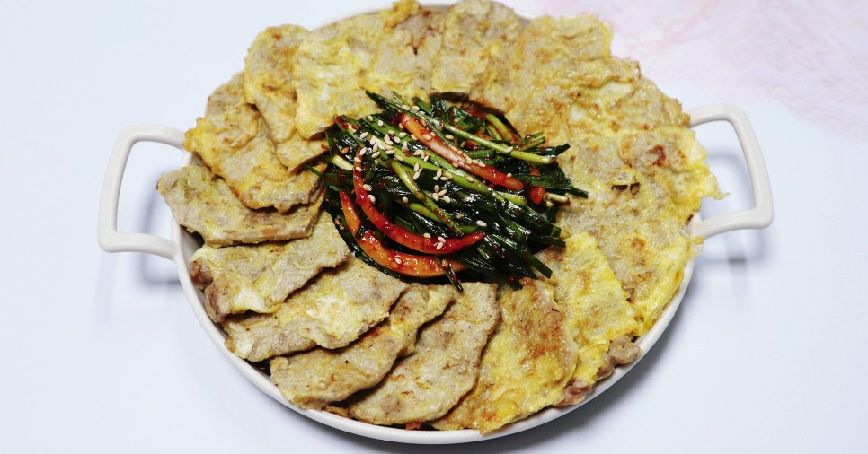 소고기 육전과 부추무침 만들기