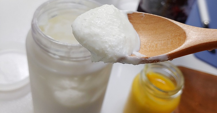 Hacer crema agria con lo que queda de ella