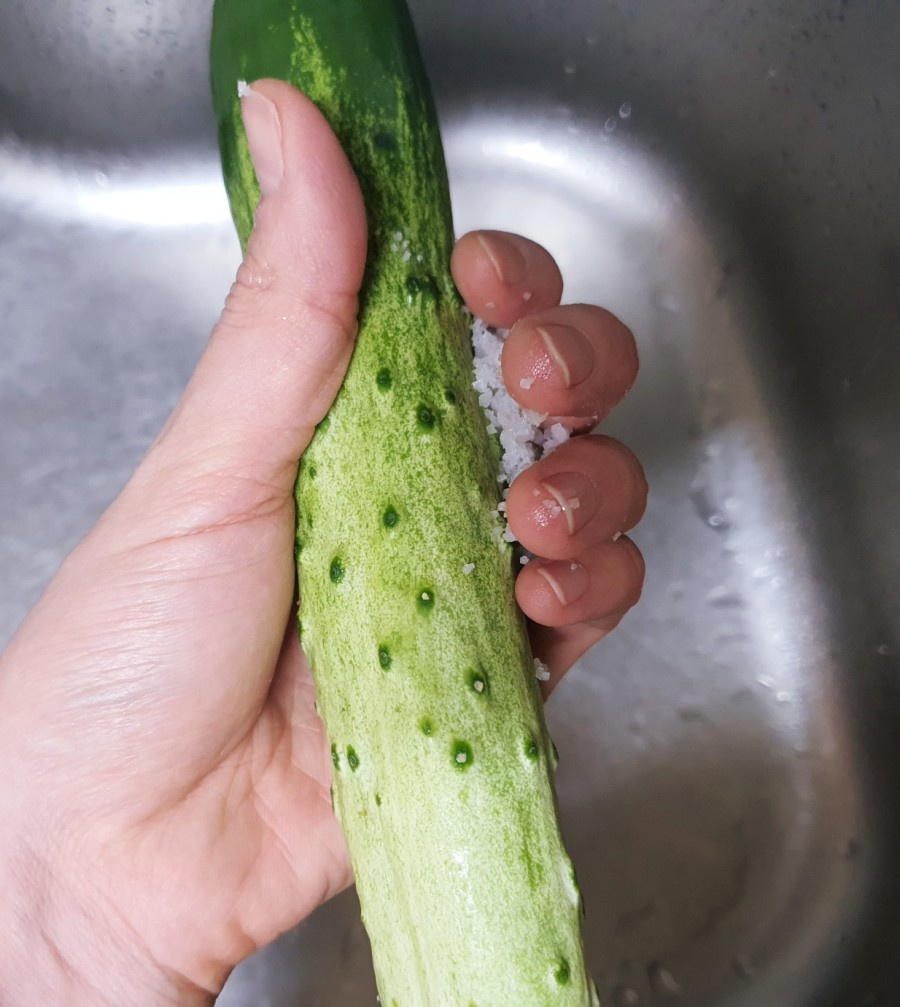 How to Cut a Cucumber
