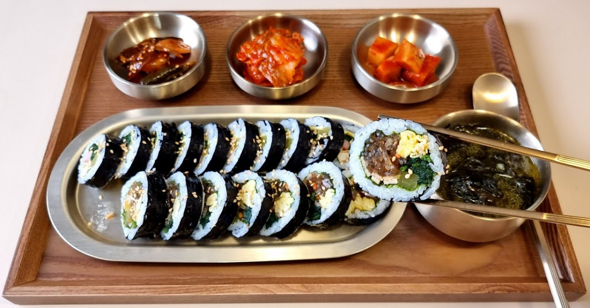 남은잡채활용 나들이도시락으로 환상적인 맛 잡채김밥