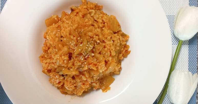 Kimchi Fried Rice Recipe 10 minutes Cooking is perfect for a bow