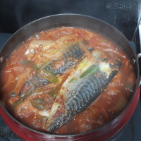 맛없는 김치도 맛있게~김치와 고등어의 조화!! 고등어김치조림 만드는법