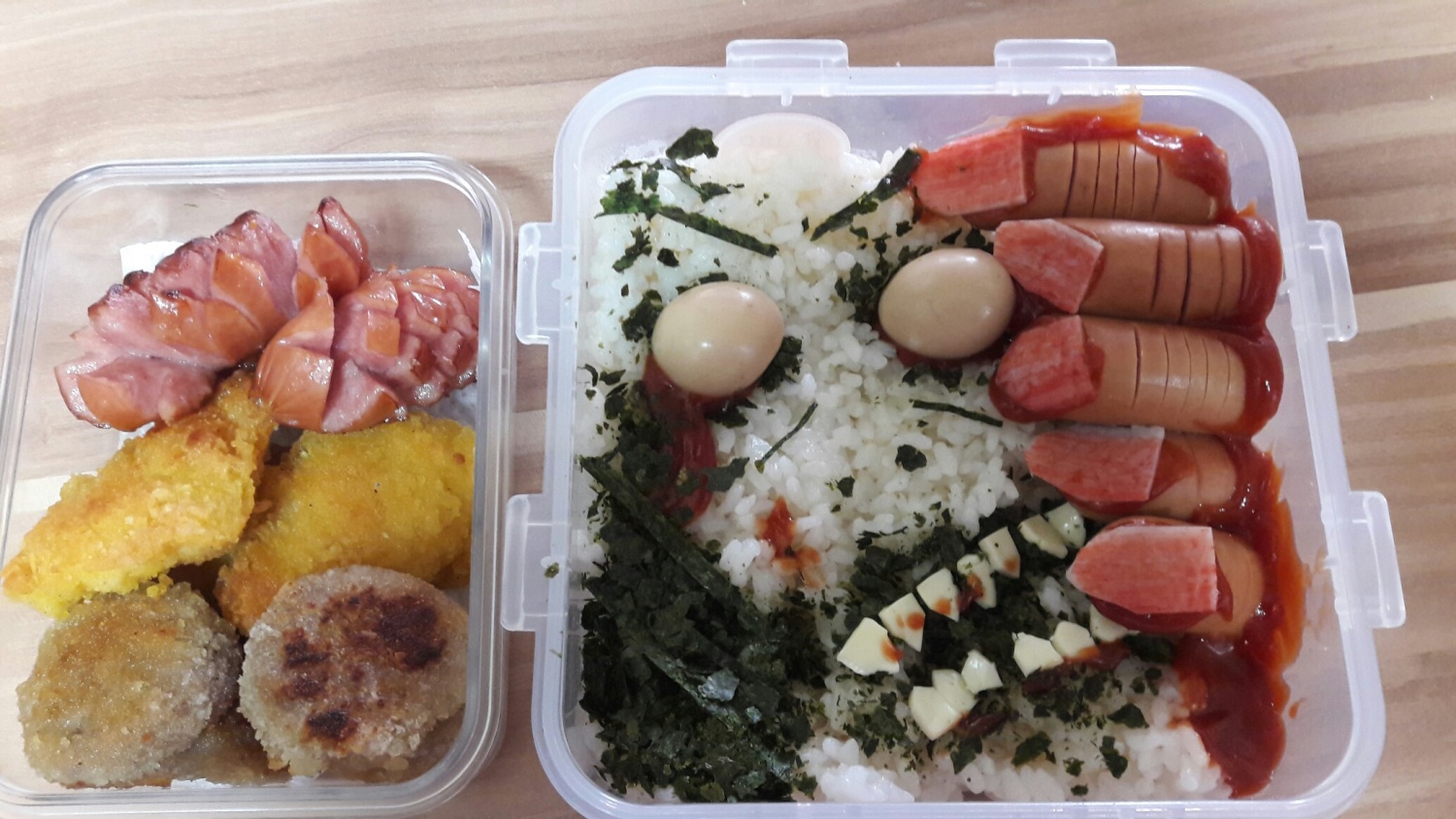 큰아이 소풍도시락요~^^ 이젠김밥이 아니래요.. 요겜더힘든건 몰까요.ㅠ 호러스럽나요? 좀비~~~ 